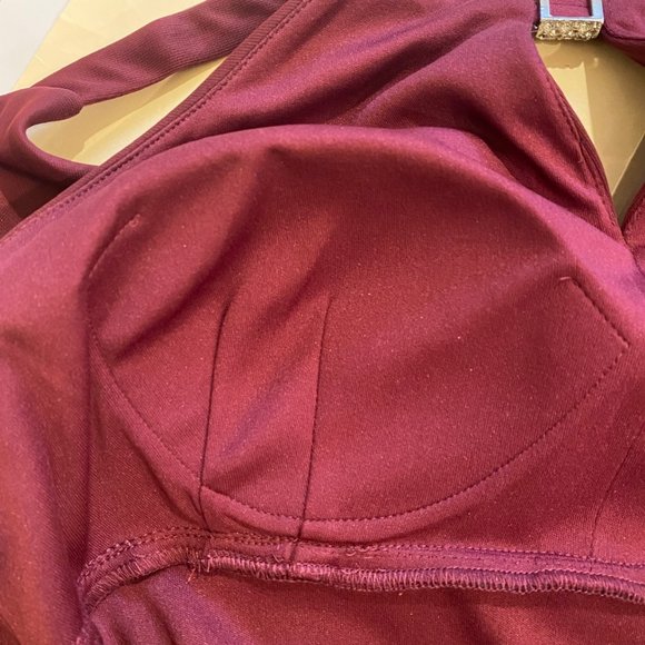 BETSY & ADAM EMBELLISHED GOWN - Picture 8 of 12